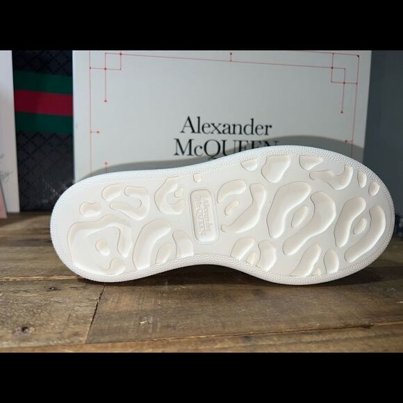 Alexander McQueen Oversized Sneakers - Picture 8 of 9